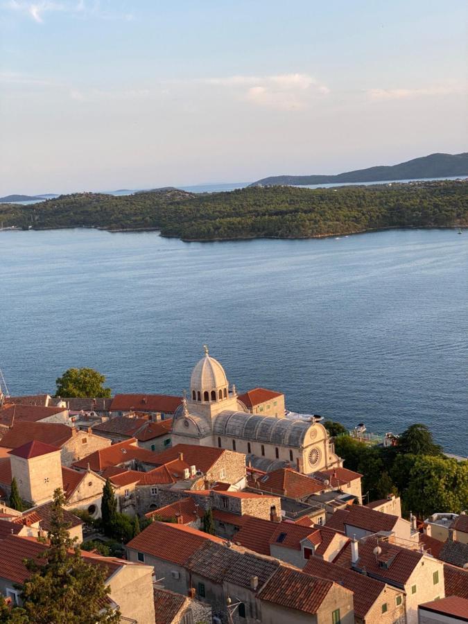 Ancient & Modern Apartment Sibenik Bagian luar foto